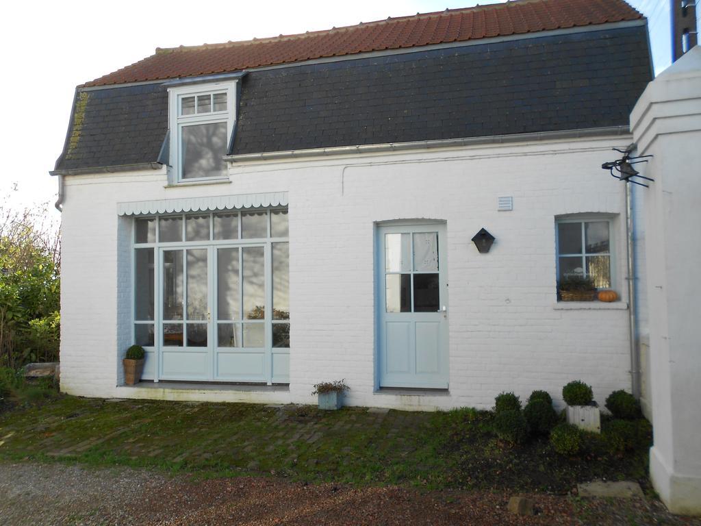 La Petite Maison Du Parc Bois-en-Ardres Экстерьер фото